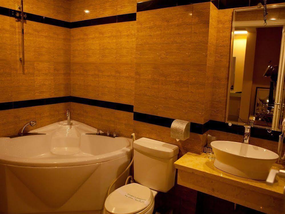 King Star Hotel Ho Chi Minh-stad Buitenkant foto