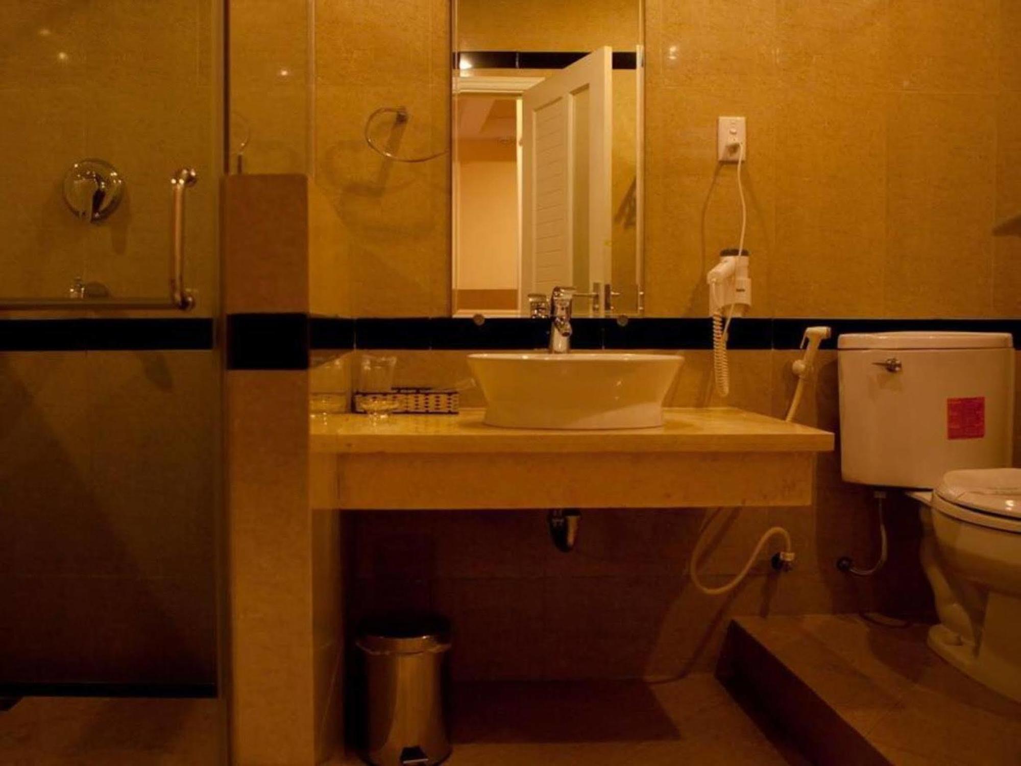 King Star Hotel Ho Chi Minh-stad Buitenkant foto